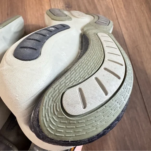 Adidas Alphabounce Boost Mens sneaker size US 8 ½ - Picture 12 of 14